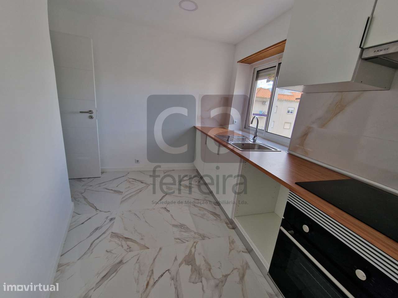 Apartamento T2 todo remodelado junto ao Shopping santarem-6