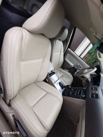 Volvo XC 90 D5 AWD Executive - 9