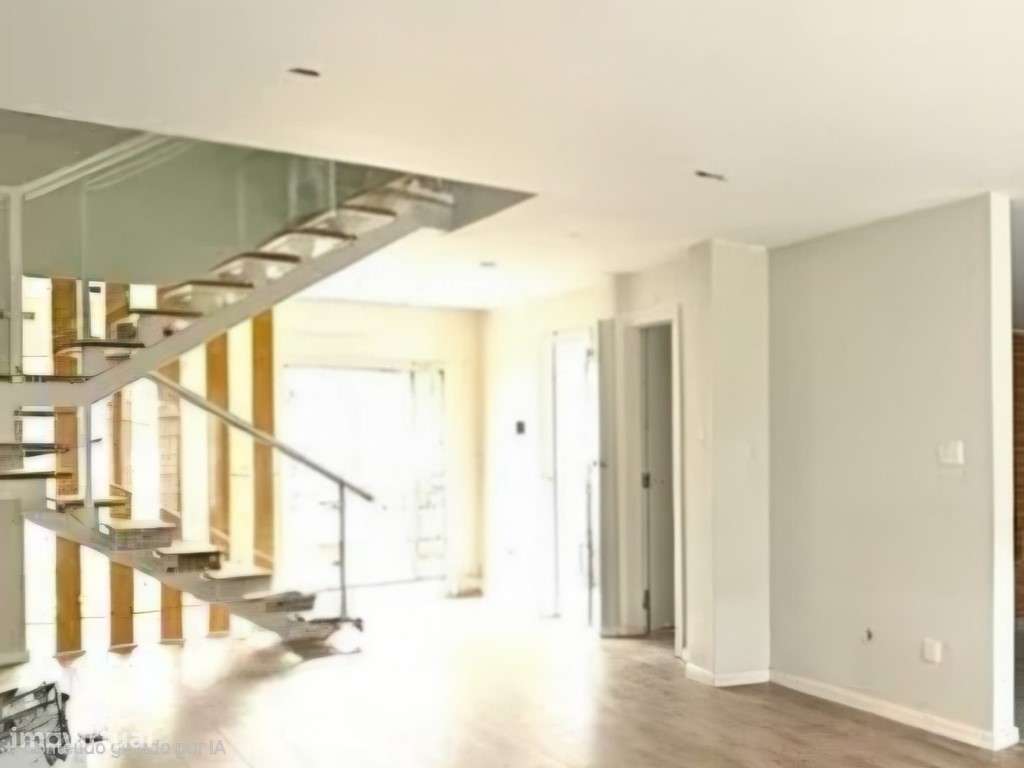 MORADIA T4 EM FERNÃO FERRO - NOVA (COM PISCINA)-9