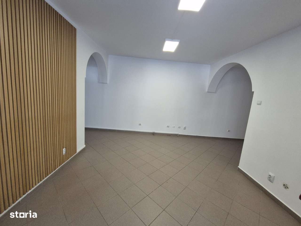 Spatiu comercial Centru de inchiriat - Imagine principală: 5/8