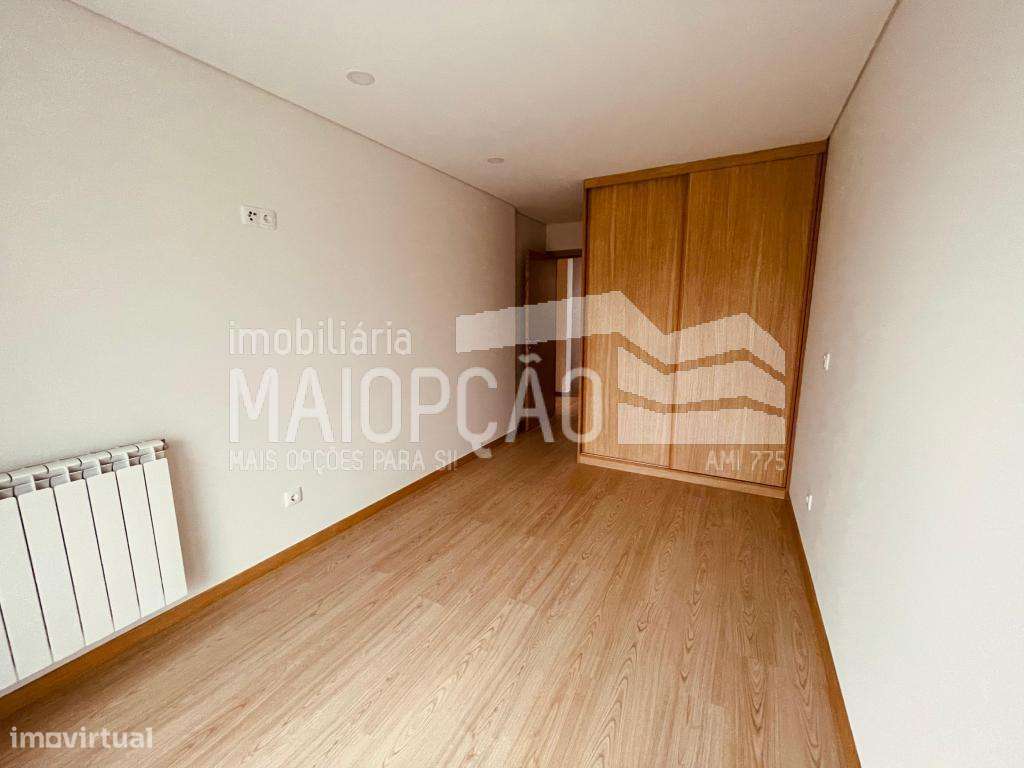 Moradia Nova Isolada à Venda na Guarda-9