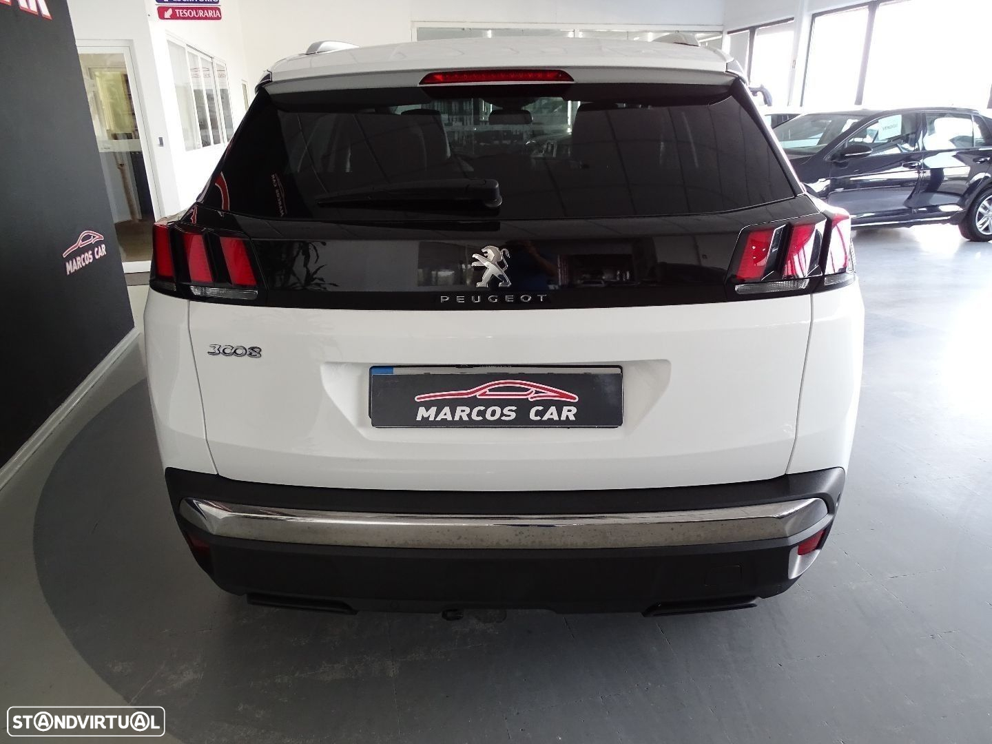 Peugeot 3008 1.5 BlueHDi Allure - 4