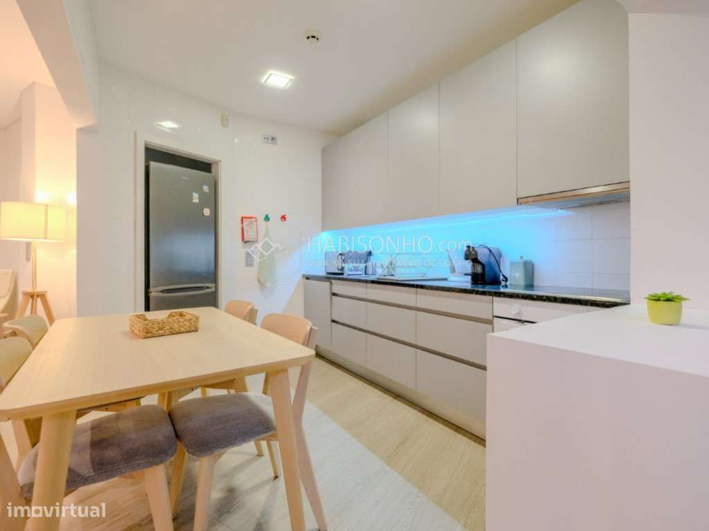 Andar Moradia T2 | 1ª Linha do Mar | Lavra - Grande imagem: 4/23