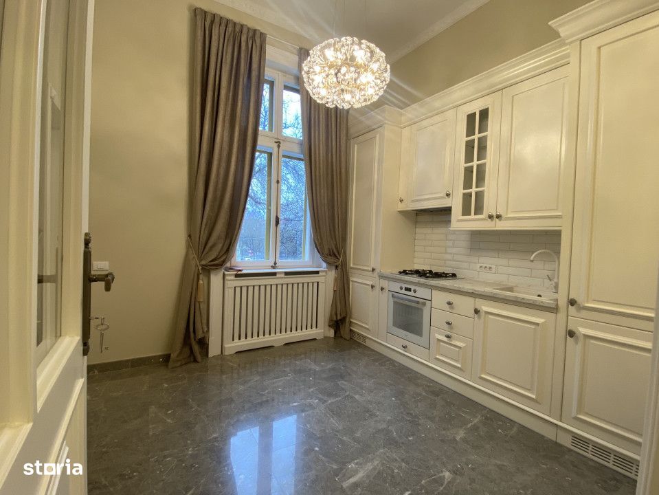 Apartament 3 Camere in Vila monument istoric