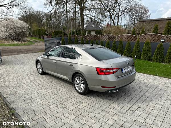 Skoda Superb 1.6 TDI Ambition - 6