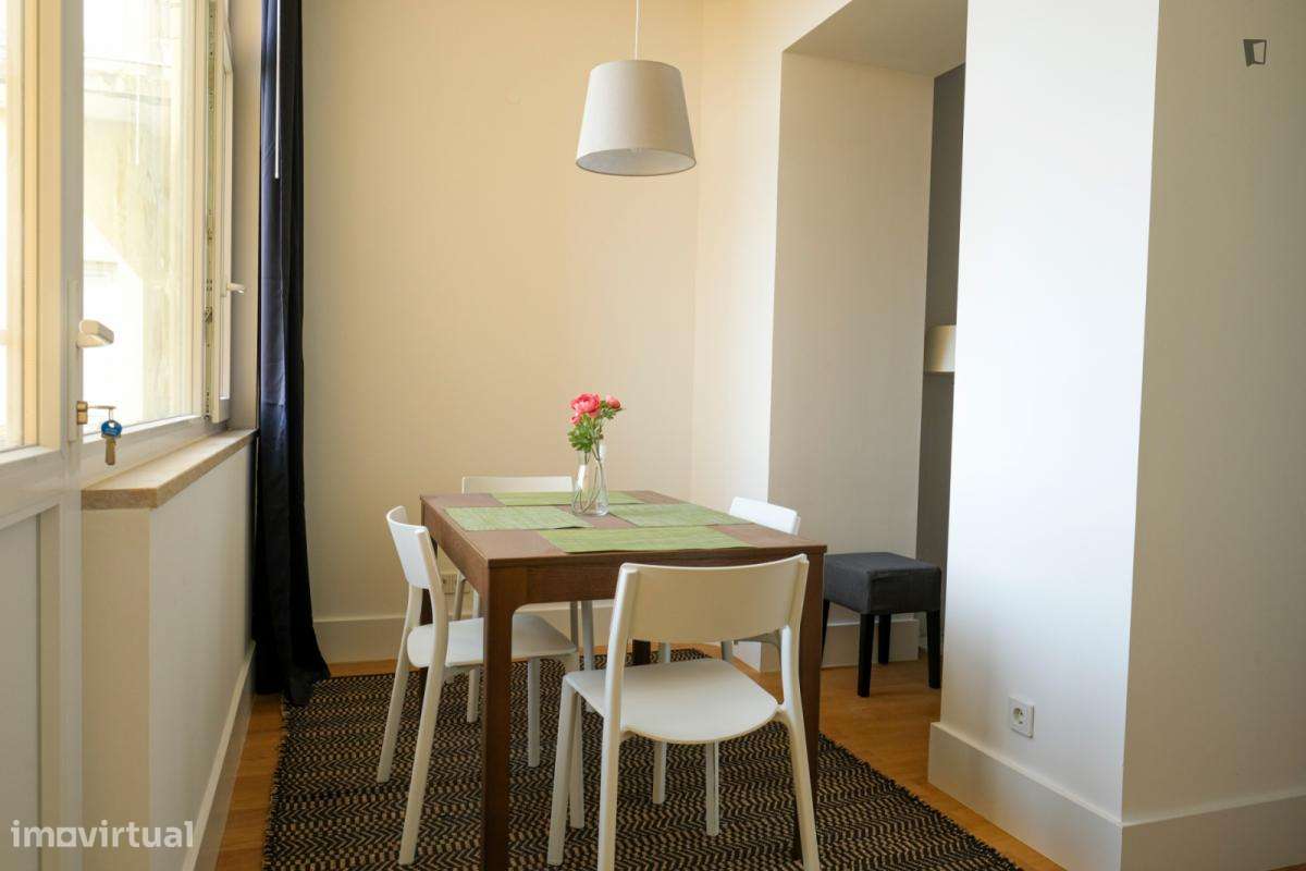 Apartamento com 1 quartos - localizado em Restelo Lisbon - Grande imagem: 5/26