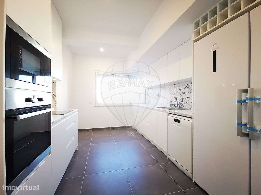 Apartamento T4 para arrendamento - Grande imagem: 2/18