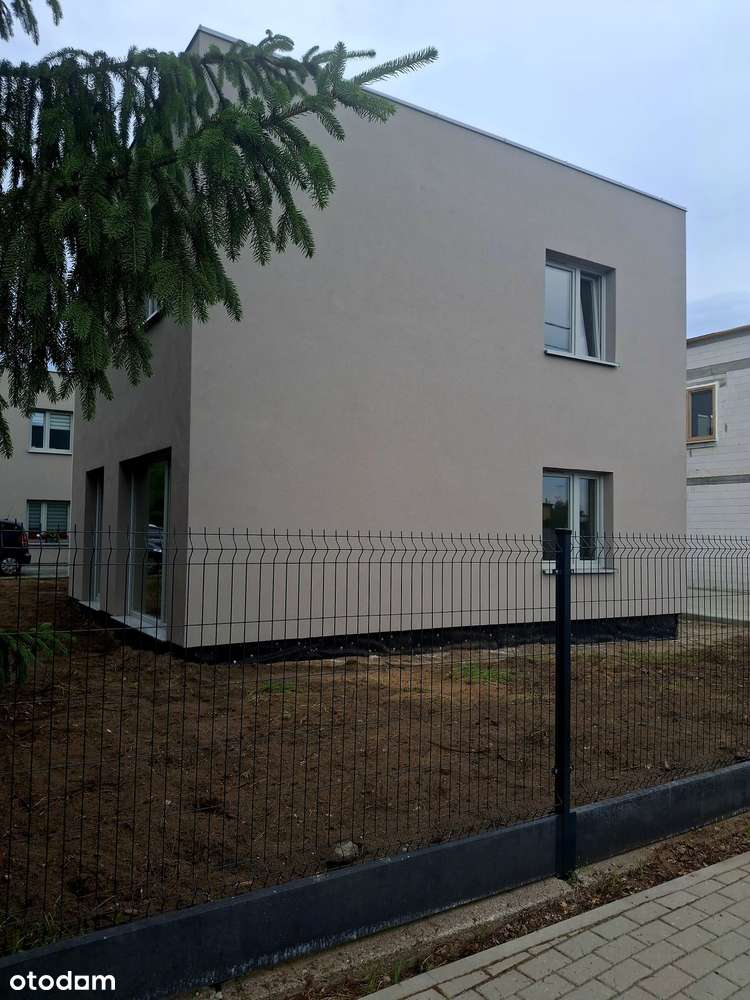 Sprzedam Nowoczesny DOM w stanie deweloperskim w centrum miasta !