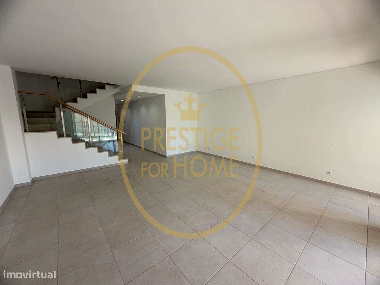 Moradia T5 com Piscina e Garagem Fechada em Condomínio Privado – Boliq-47