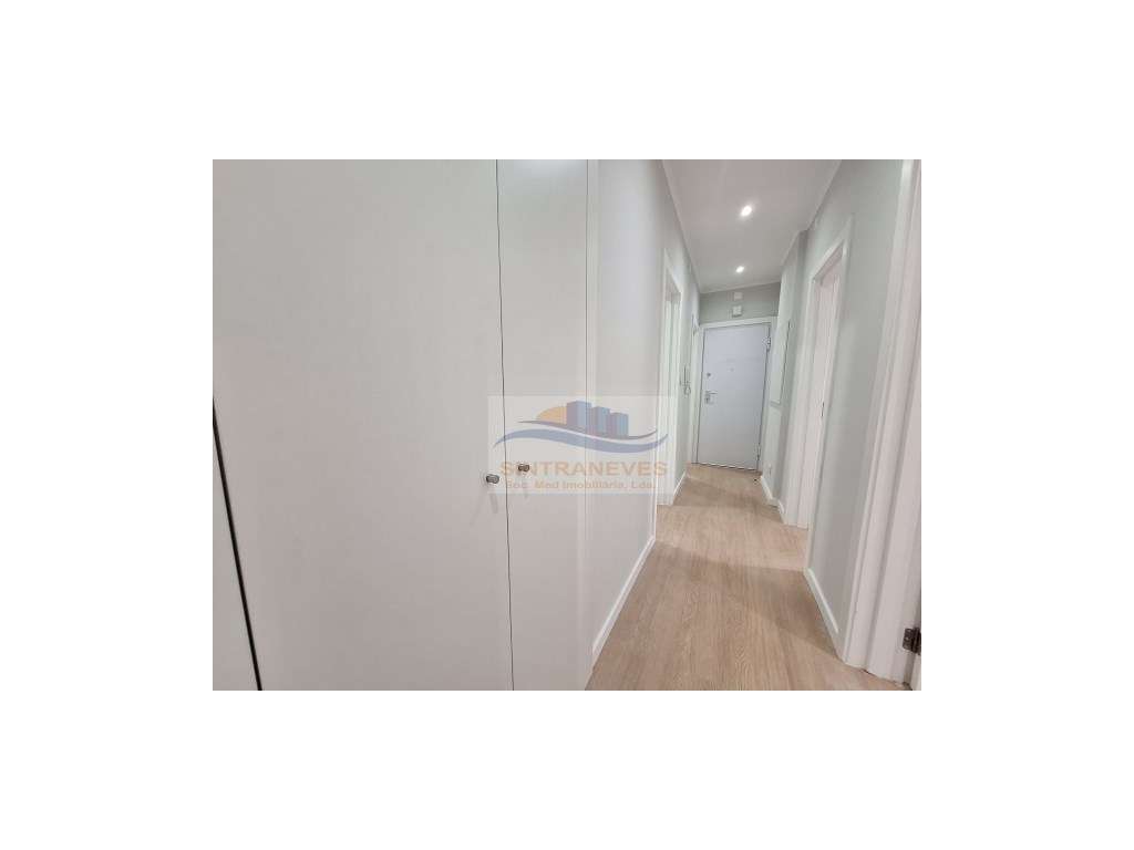 Apto T2, Totalmente Remodelado Com Logradouro partilhado. Seja vizi... - Grande imagem: 5/17