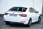 Skoda Superb 2.0 TDI Sportline DSG - 11