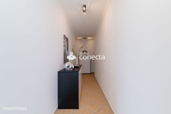 Moradia Geminada T4 com churrasqueira na Marinha Grande - Leiria-10