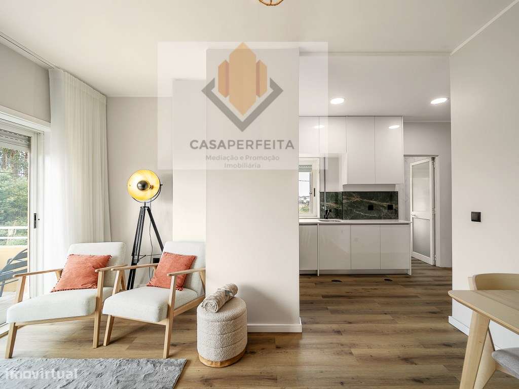 Apartamento T1+1 Totalmente Renovado com Varandas, Lugar de Garagem... - Grande imagem: 4/32