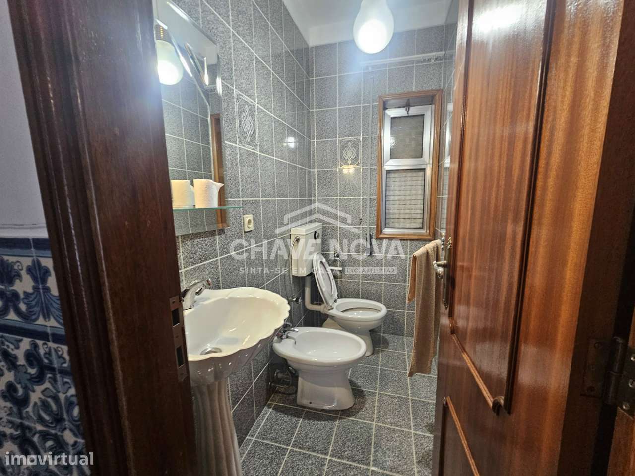 Moradia Geminada V4 c/ Garagem Fechada em Vilar de Andorinho - Grande imagem: 5/25