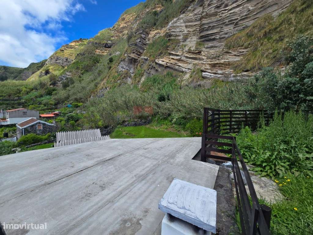 Moradia Isolada T2 -Rocha da Relva-11