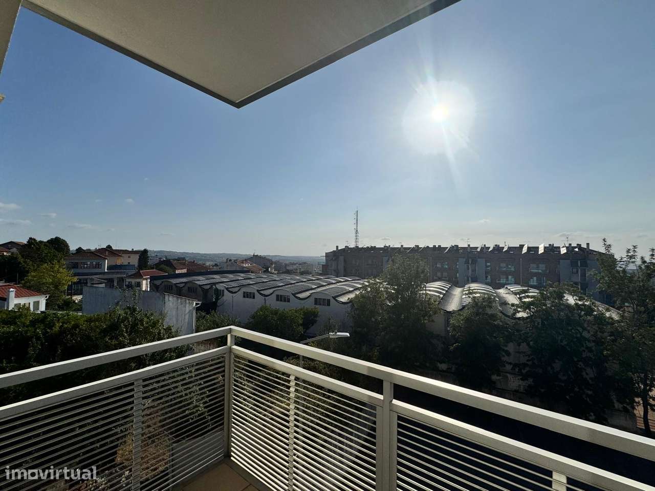 Apartamento duplex T4 com 3  garagens-34