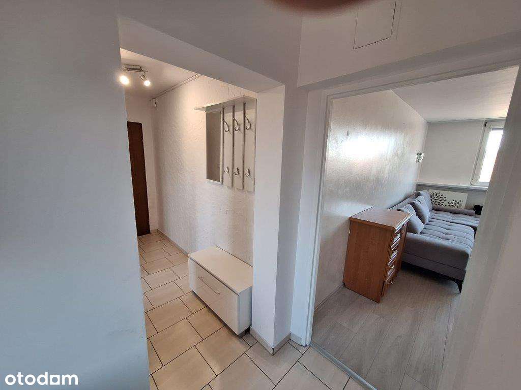 OŁAWA! 2 pokoje, niskie piętro, budynek z windą!-9