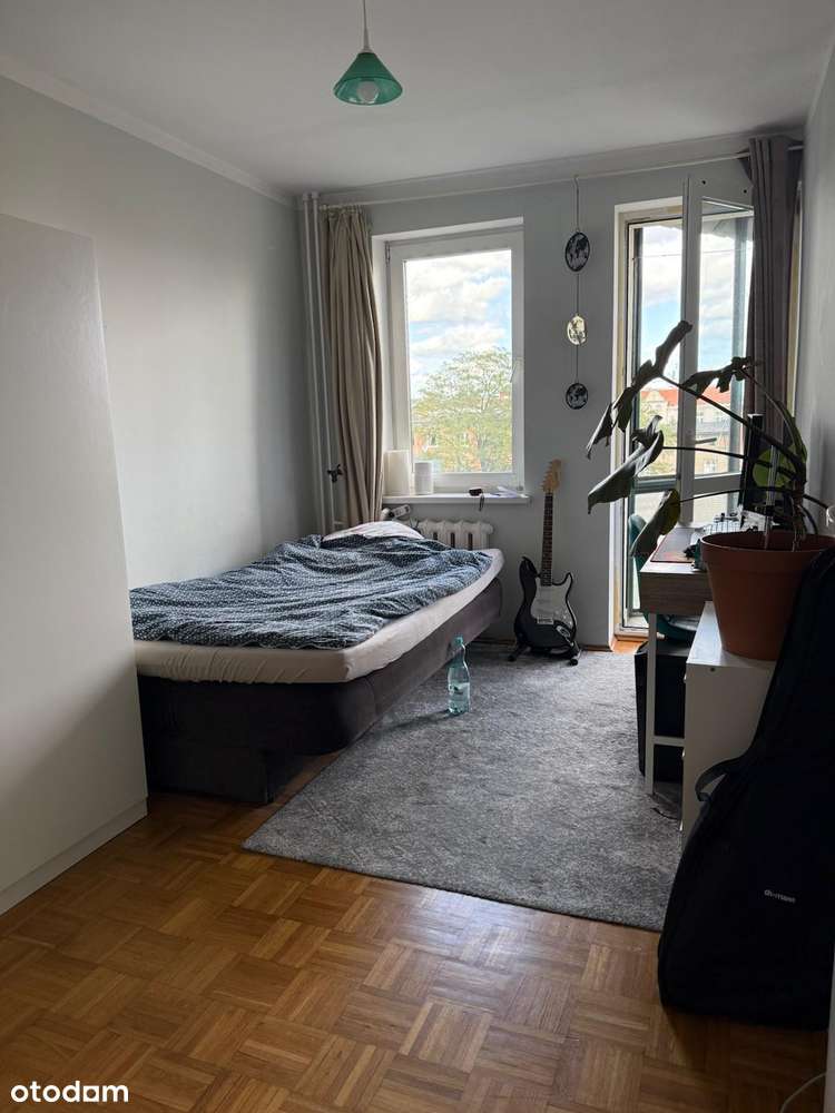 Inwestycyjne - 4 pokoje - ogrzewanie miejskie - 78 m2 - dwa balkony-3