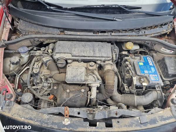 Dezmembram Citroen C3, an 2009, motor 1.4 Diesel - 4