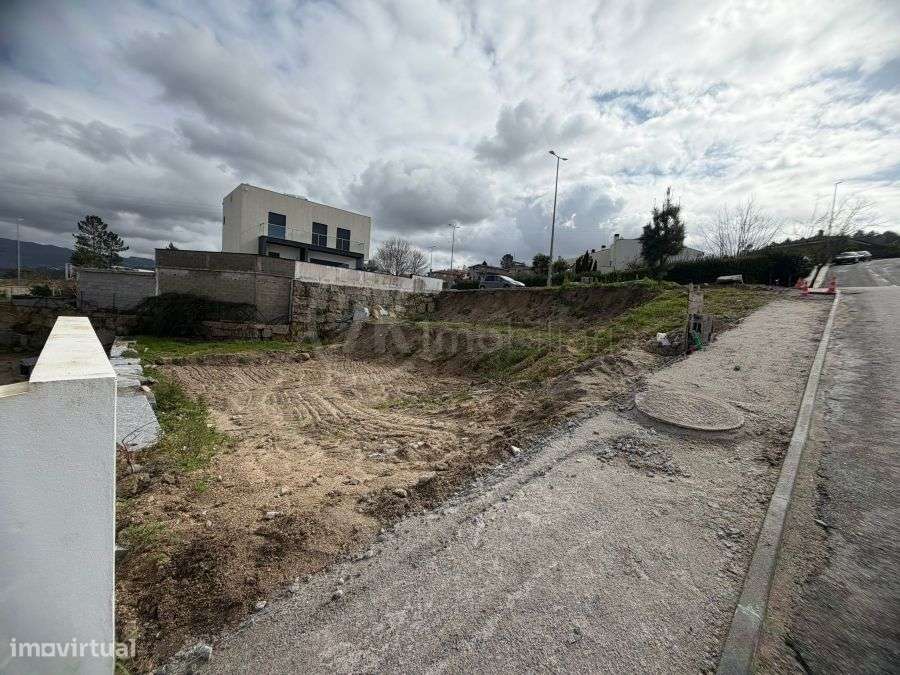 Lote de Terreno na Urbanização da Povoação Grande, Marco Canaveses - Grande imagem: 3/4