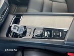 Volvo XC 60 T6 Plug-In Hybrid AWD Inscription - 25