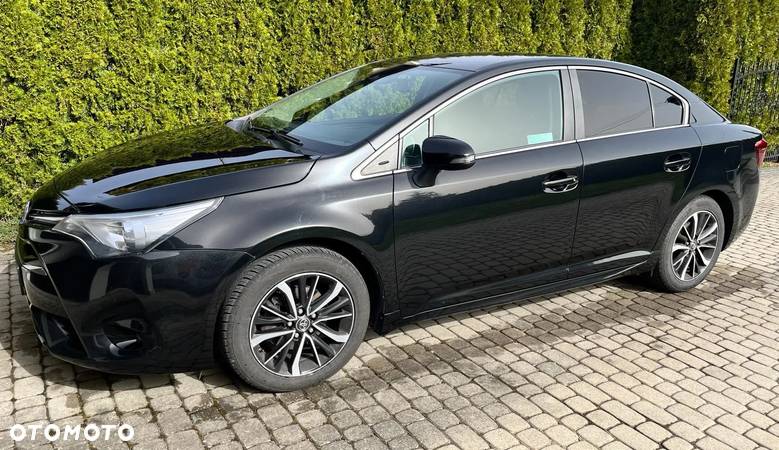 Toyota Avensis 1.8 Premium MS - 4