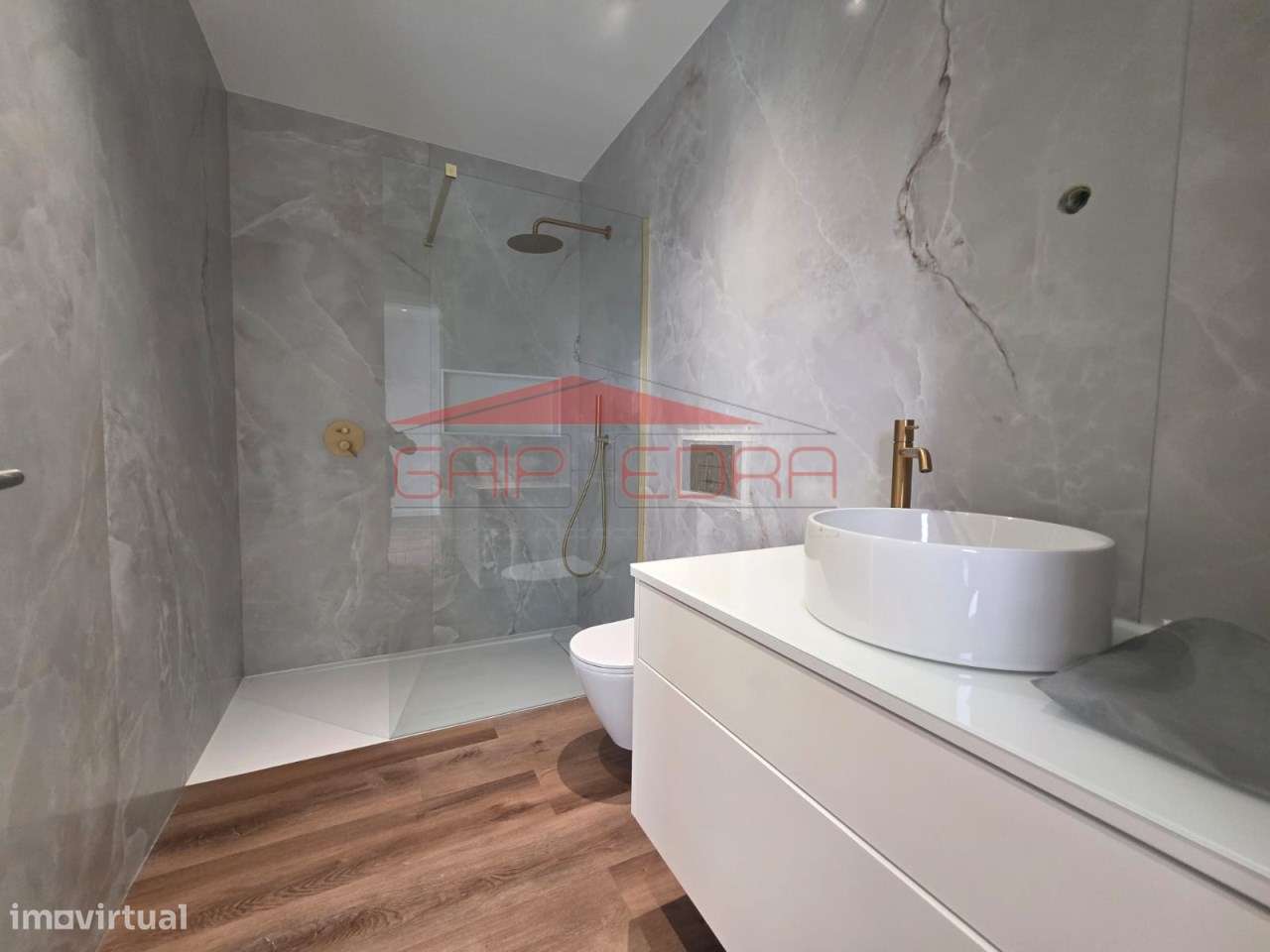 Moradia T3 com jardim e acessibilidade-10