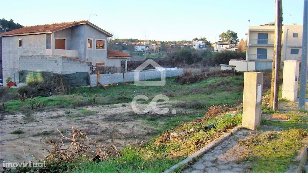 Lote para moradia - Lote para construção com 367m2 na periferia da cid