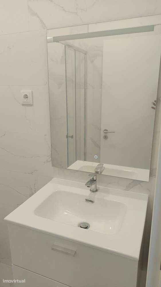 Quartos para arrendar Queluz (apenas mulheres) - Grande imagem: 4/13