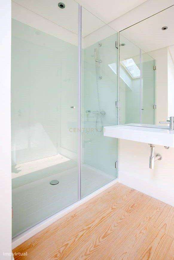 Prédio totalmente renovado para venda nas Avenidas Novas, a 350 metros - Grande imagem: 5/51