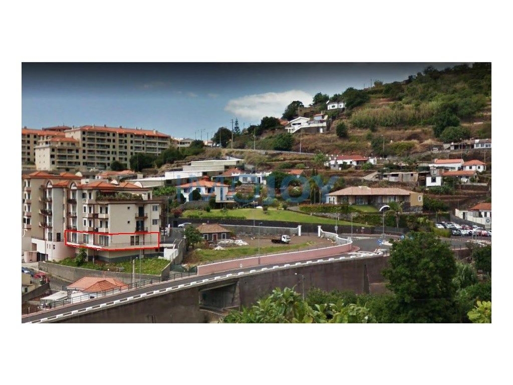 Loja para Venda na Zona do Caniço