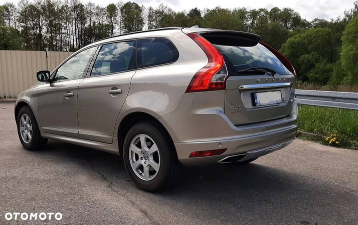 Volvo XC 60 D4 Kinetic - 8