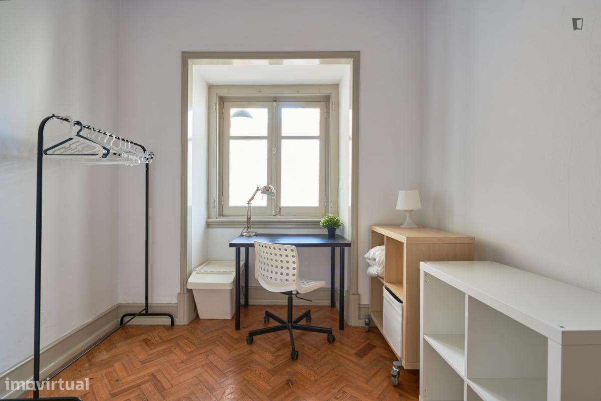 Quarto - localizado em Alameda Lisbon - Grande imagem: 4/10