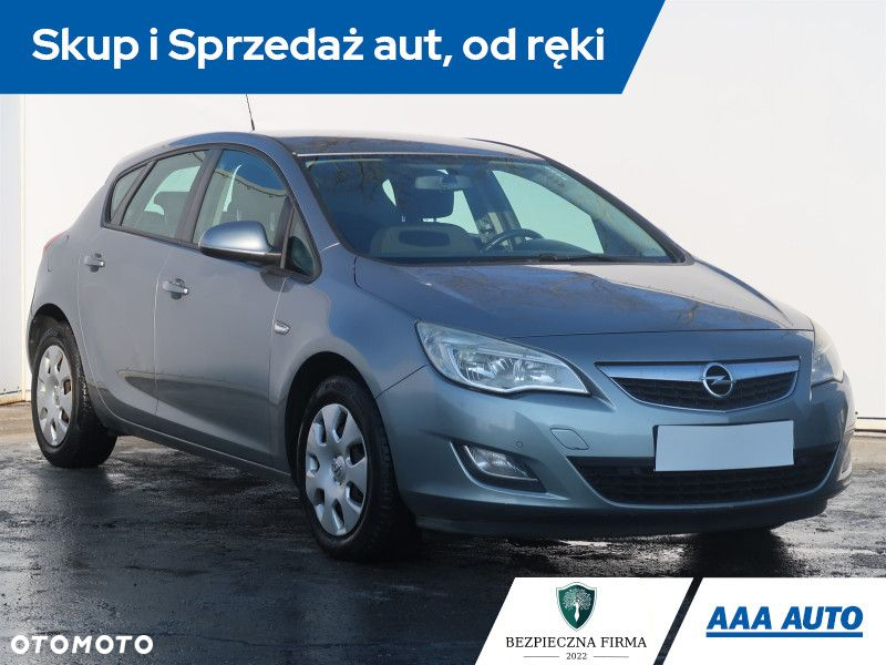 Opel Astra - 2