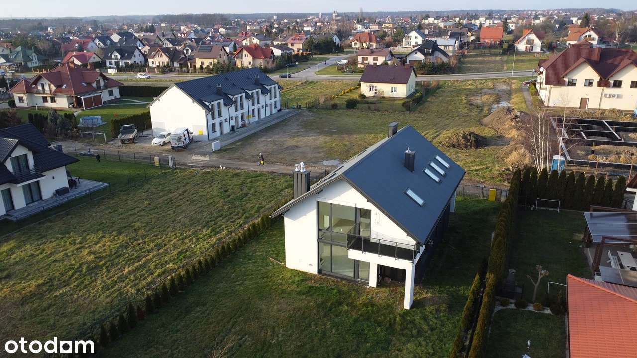 Dom w kameralnej dzielnicy Niwa, stan deweloperski premium-12