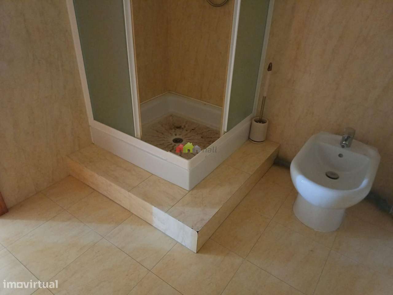 Garagem com 263 m2 no Bairro Afonso Costa - Setúbal-8