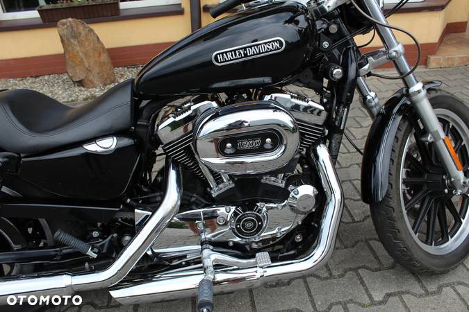 Harley-Davidson Sportster Custom 1200C - 10