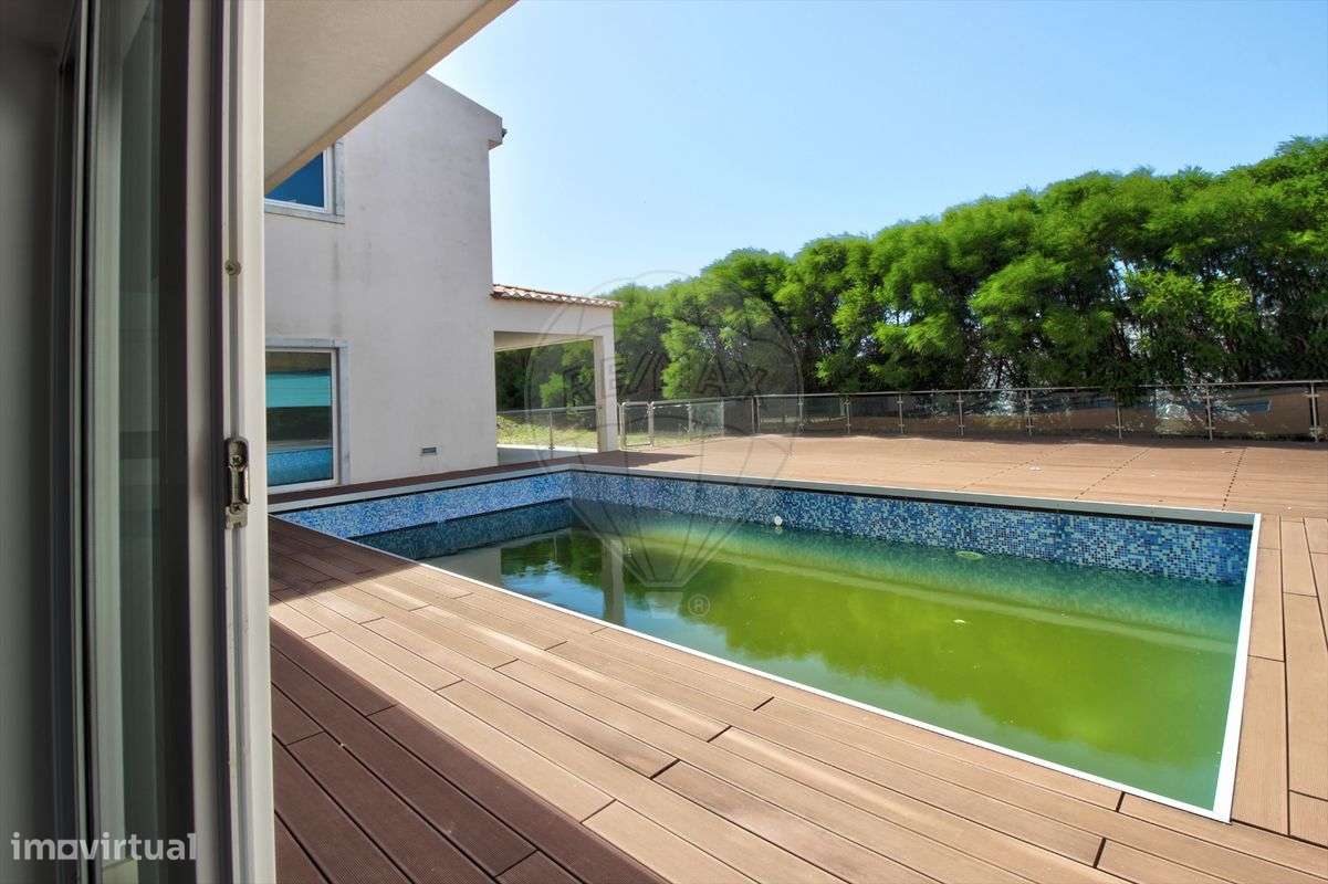 Moradia T4 para venda-9