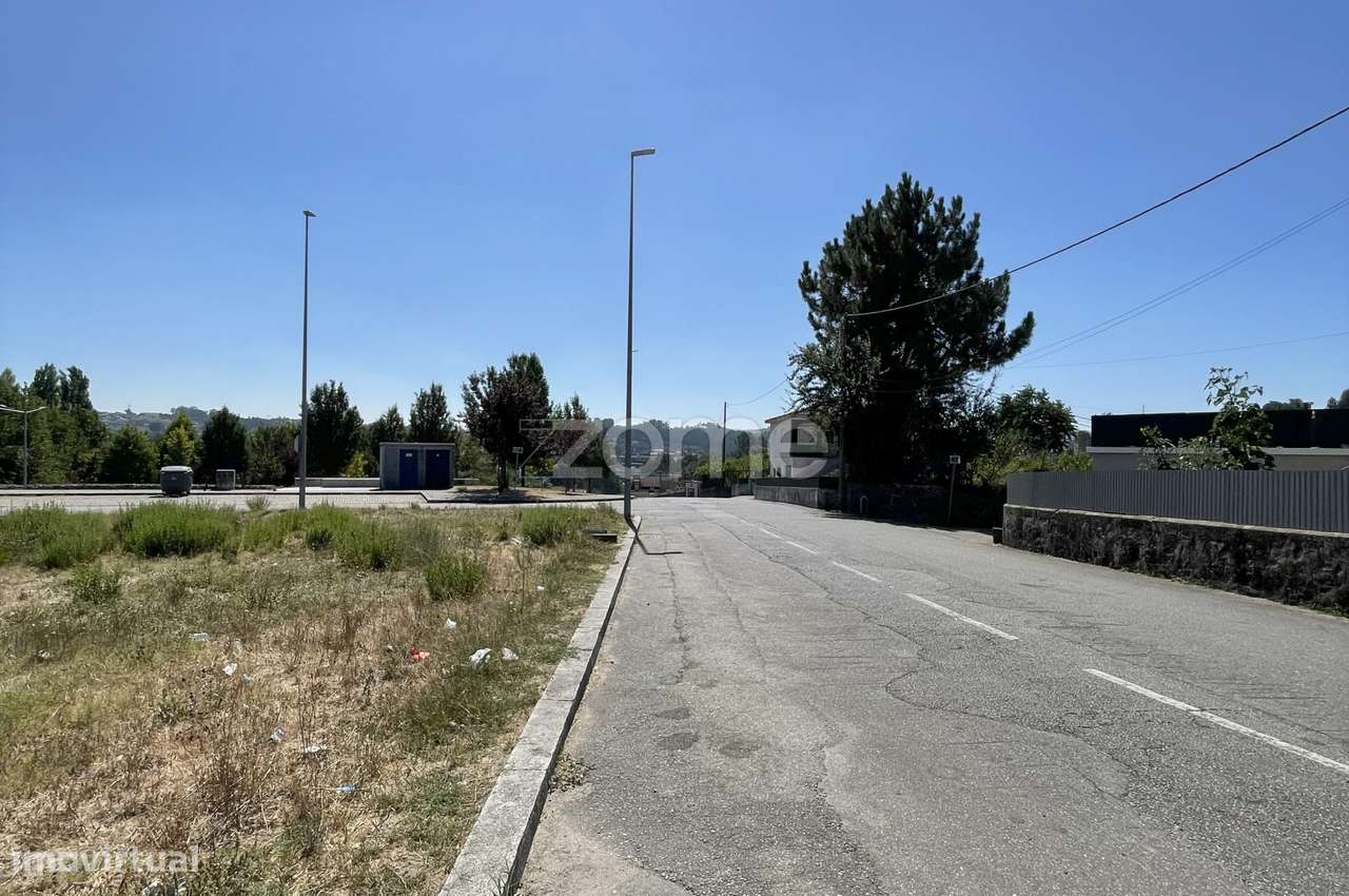 Terreno Urbano para construção com 550m², em Paços de Ferreira. - Grande imagem: 3/16
