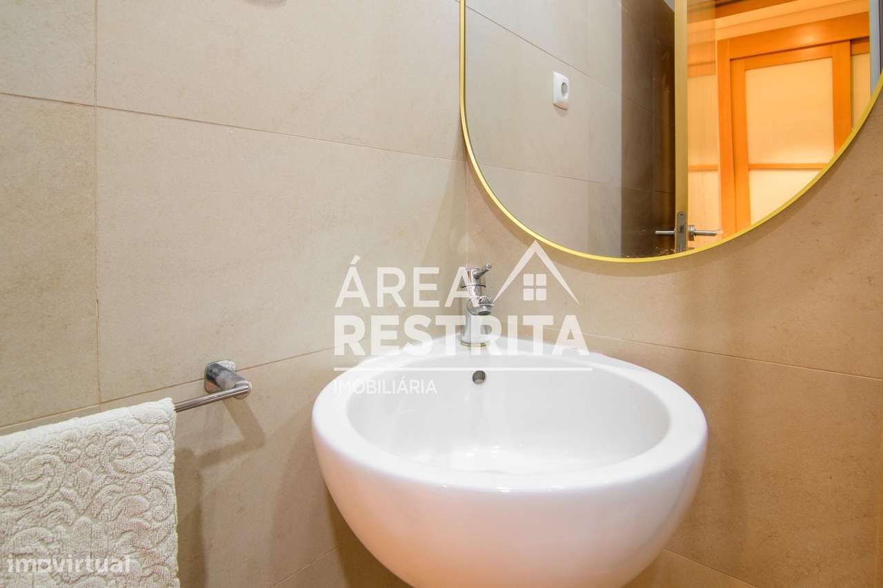 Apartamento T3 num Rc com vista Rio, em Alto do Seixalinho, Barreiro-32