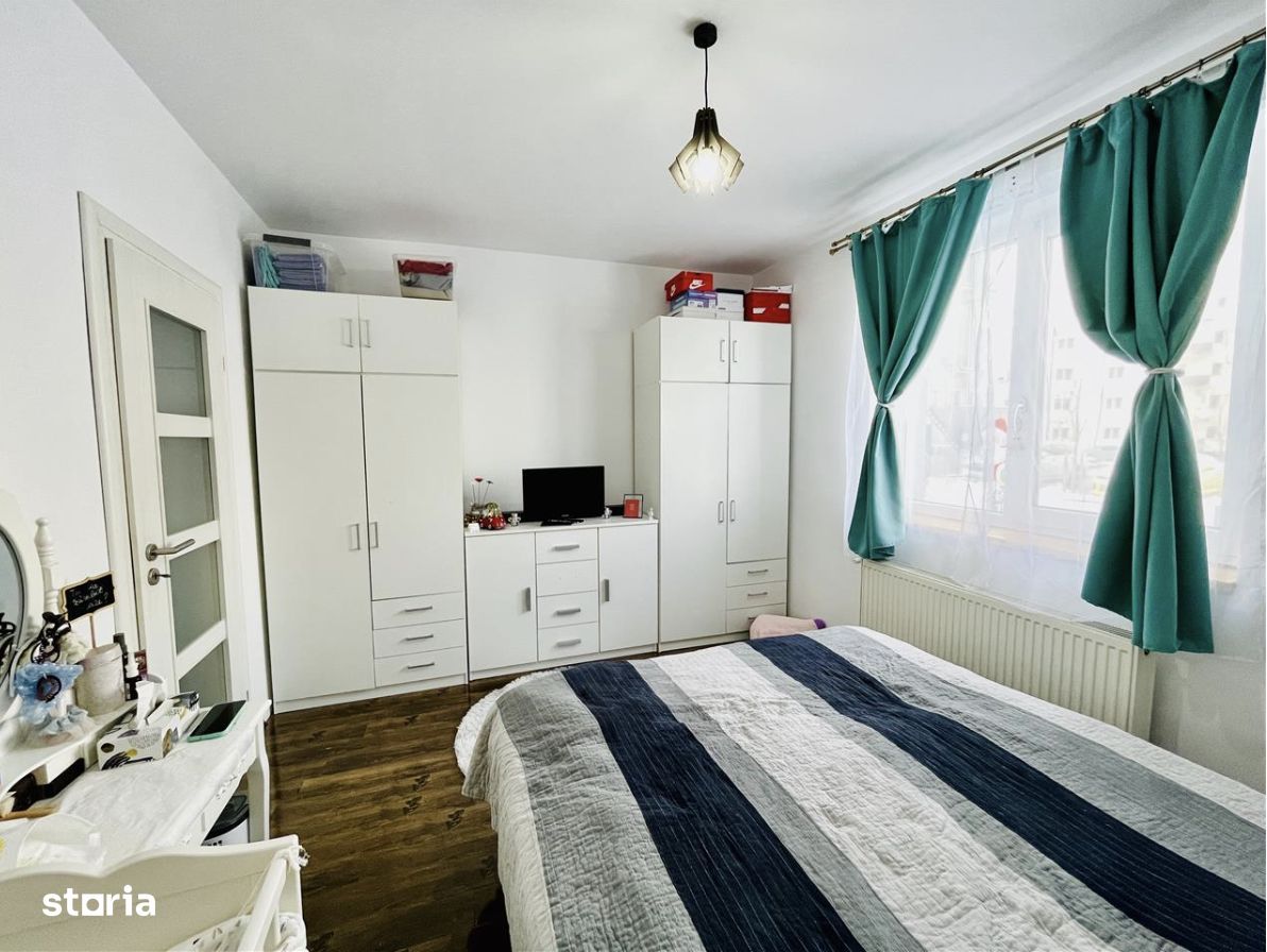 Vand apartament 2 camere, modern si decomandat, bloc nou, izolat