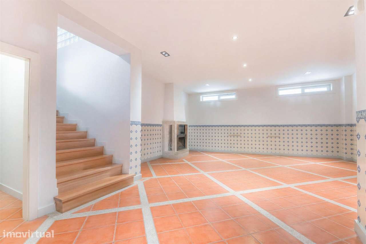 Moradia Exclusiva T5 com Jardim em Leça do Balio-40