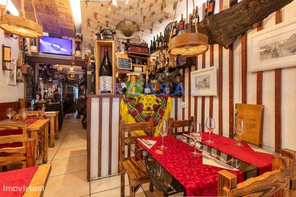 Trespasse de Restaurante Tradicional no Porto: Poveiros, Passos Manuel-6