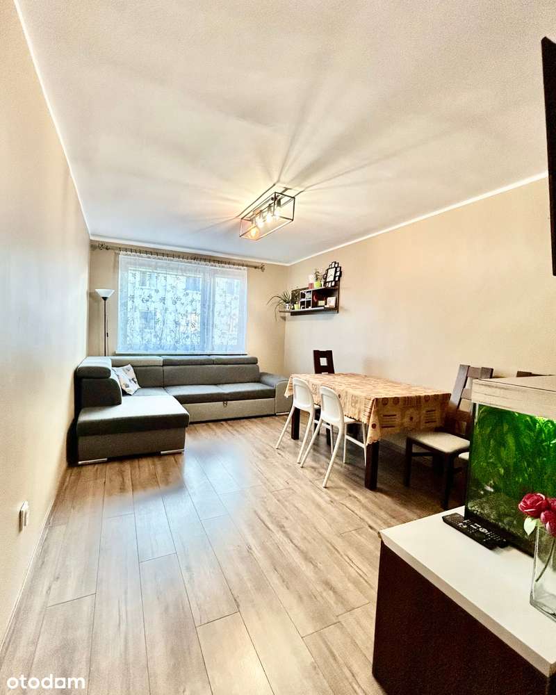 Gotowe Do Zamieszkania, 60 m² + Garaże + Ogródek - Markowice-0