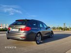 BMW Seria 3 320d Sport Line - 12