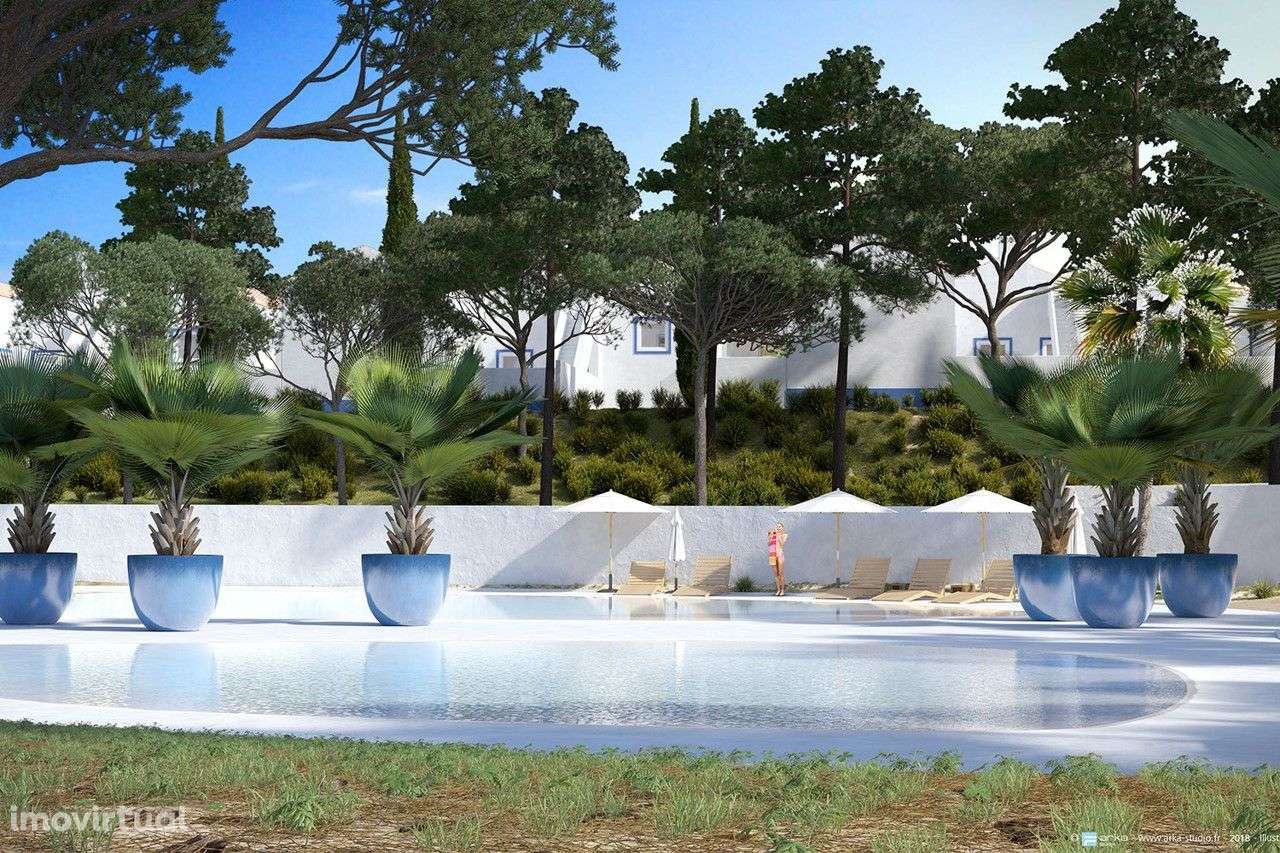 Moradia T3 com Piscina, Varanda, Terraço e Jardim, no La Réserve