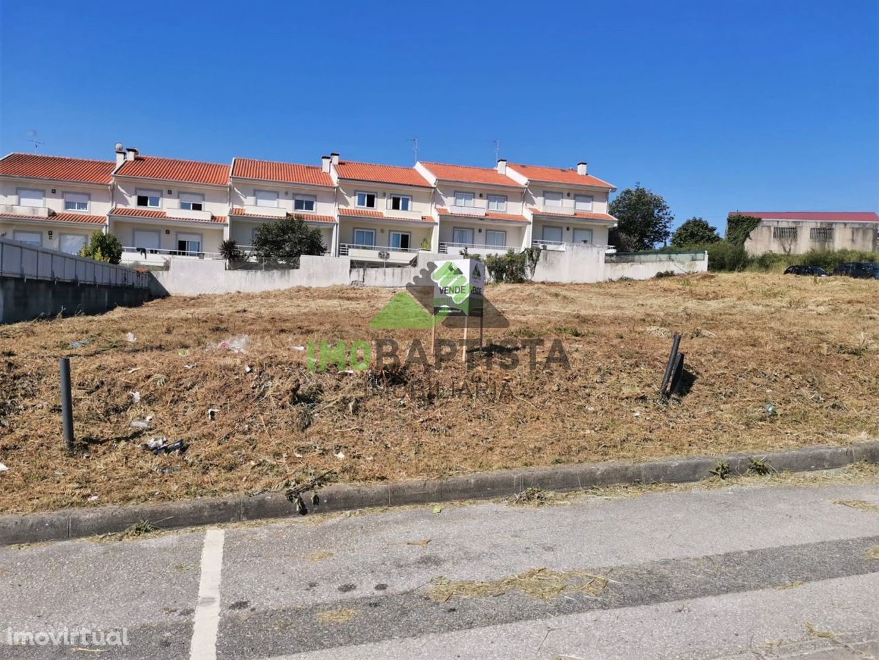 Terreno p/construção no centro de Mozelos