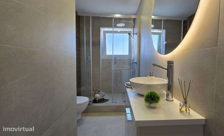 &#127991;&#65039;Apartamento T3 Remodelado em Benfica – Moderno e Cent-23