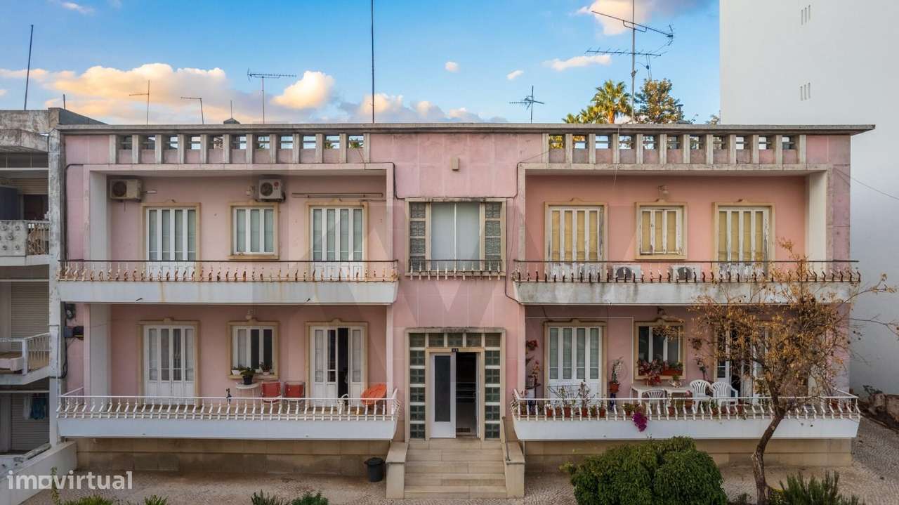 O Reencontro com a Nobreza Arquitetónica: T4 Único com 150 m2 no Coraç-46