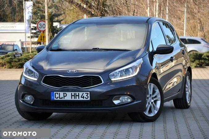 Kia Ceed - 1